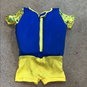 Boy swimsuit with foam inside
